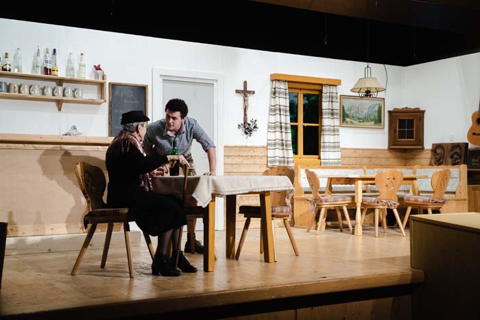 Theater-032